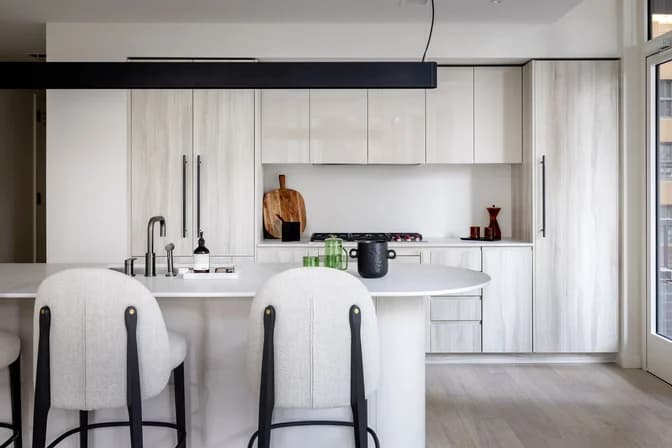 30 West 60 Street #24E, Manhattan, NY 10023