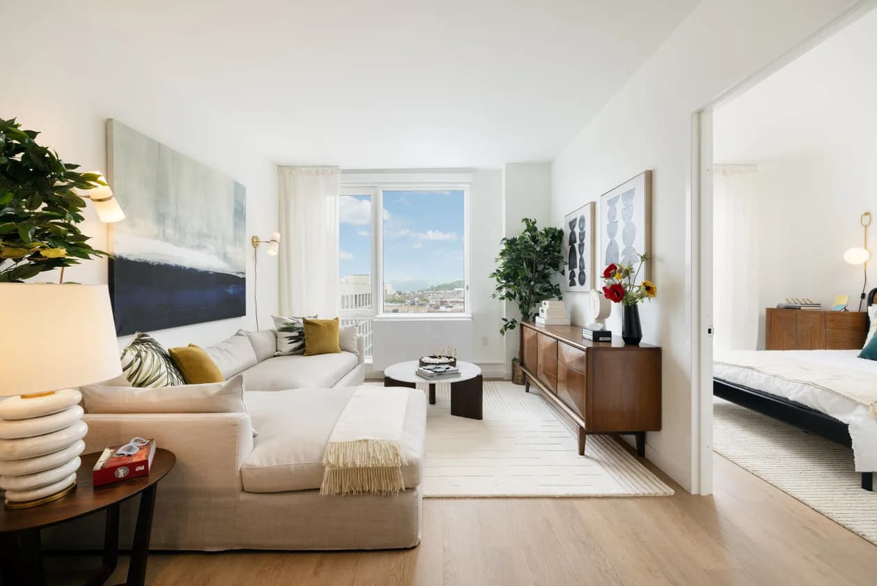 420 West 207 Street #417S, Manhattan, NY 10034 apartment_living_room 1