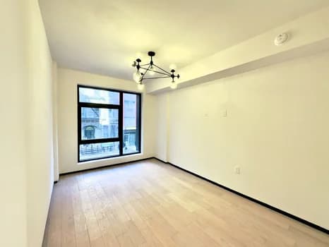 350 West 44 Street #202, Manhattan, NY 10036