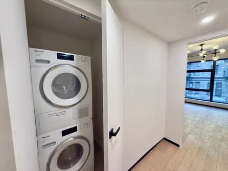 350 West 44 Street #202, Manhattan, NY 10036