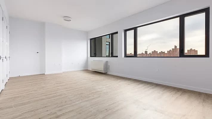 276 Grand Concourse #911, Bronx, NY 10451 apartment_living_room 1