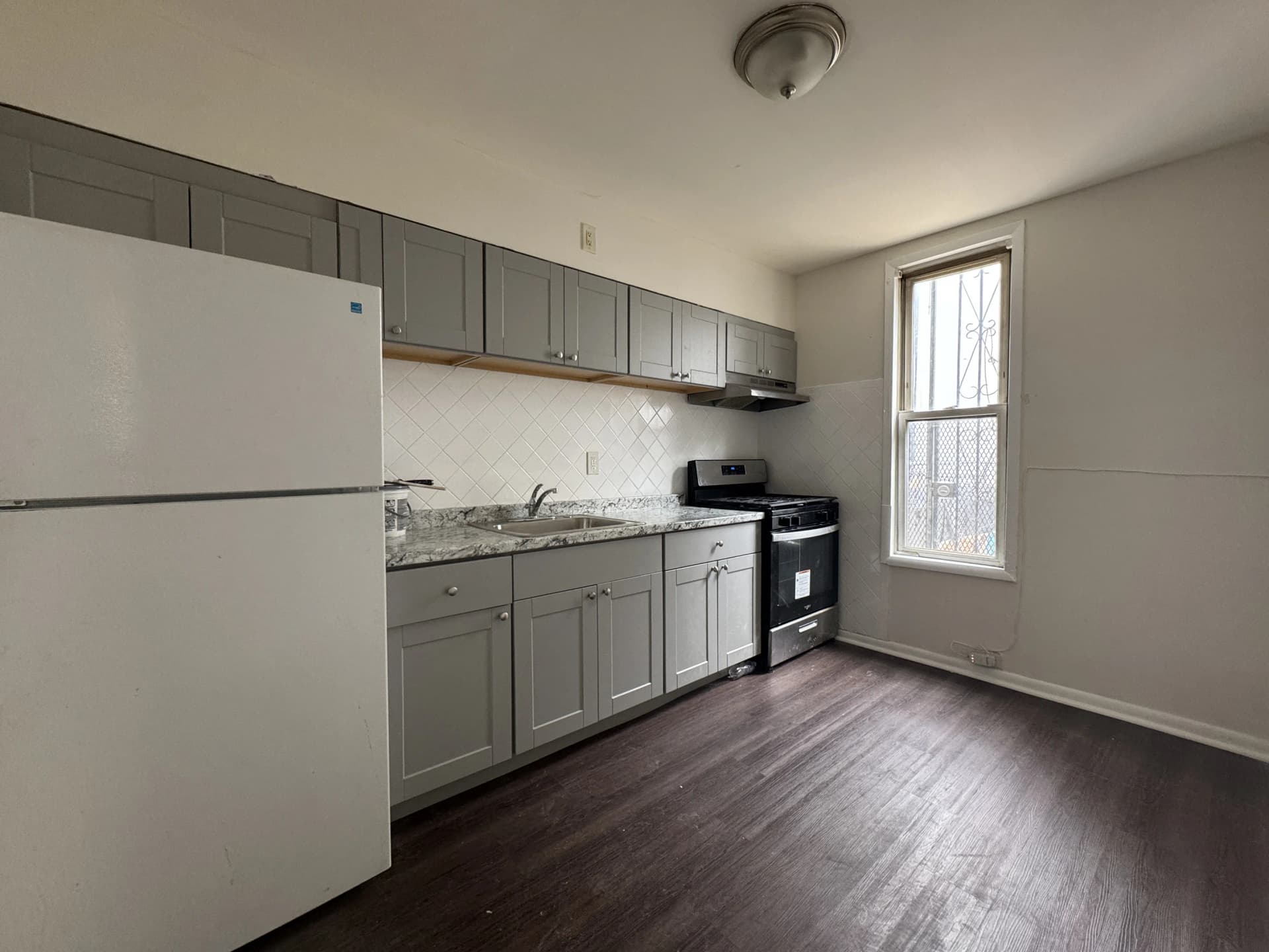 263 East 198 Street #1, Bronx, NY 10458 apartment_kitchen 1
