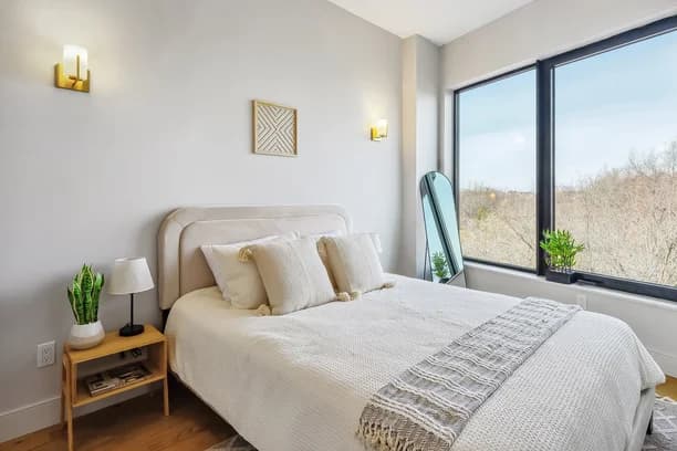 1890 Pelham Pkwy S #9C | Top Floor, The Bronx, NY 10461
