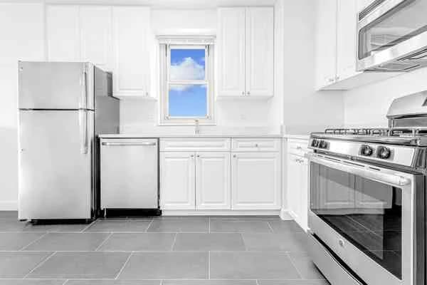 The Century 2600 Netherland Avenue #3004, The Bronx, NY 10463 apartment_kitchen 1