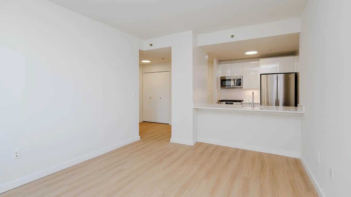 180 Montague Street #05A, Brooklyn, NY 11201 apartment_living_room 1