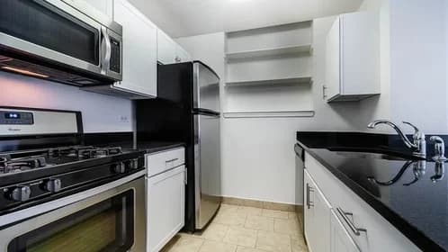 180 Montague Street #24F, Brooklyn, NY 11201