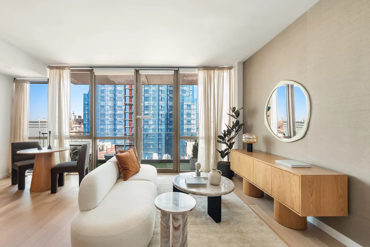 395 Carroll Street #1007, Brooklyn, NY 11231 apartment_living_room 1