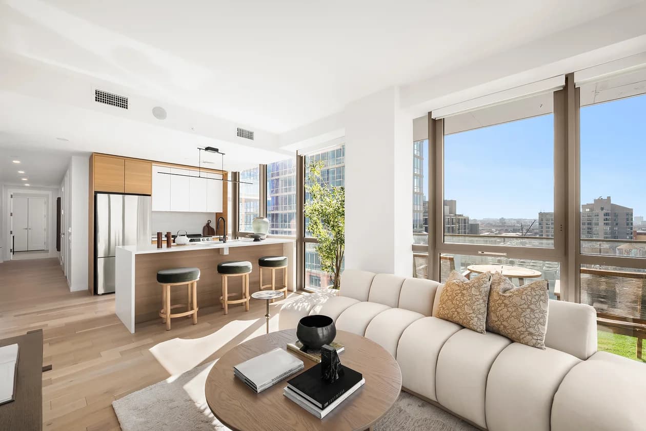 395 Carroll Street #907, Brooklyn, NY 11231 apartment_living_room 1