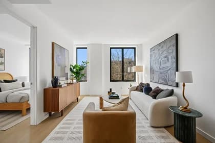 645 Park Place #4J, Brooklyn, NY 11216