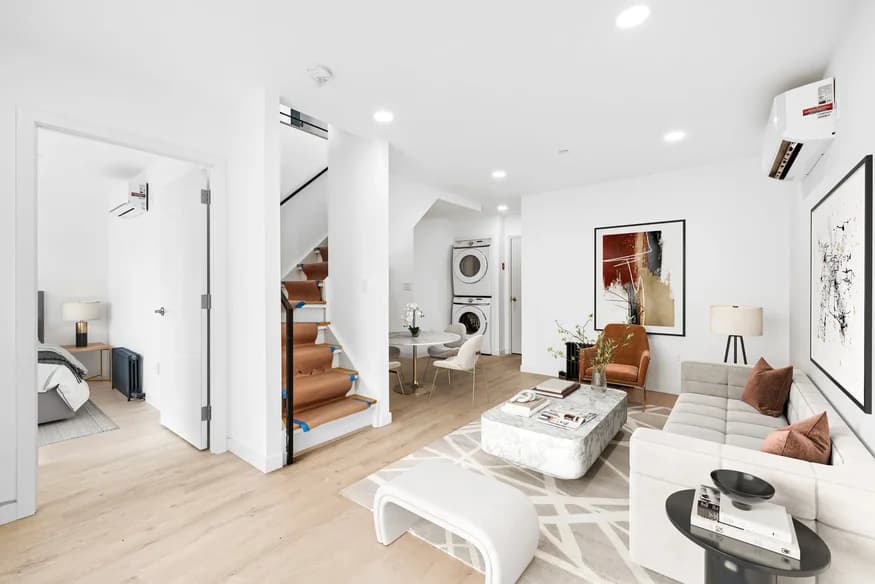 272 Manhattan Avenue #3C, Brooklyn, NY 11211