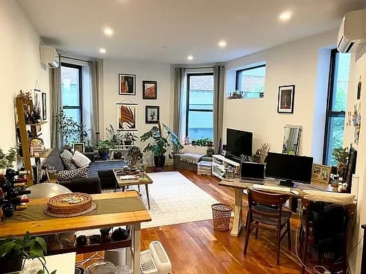 1261 Pacific Street #3R, Brooklyn, NY 11216