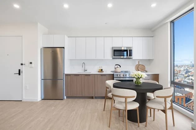 159 Boerum Street #17b, Brooklyn, NY 11206