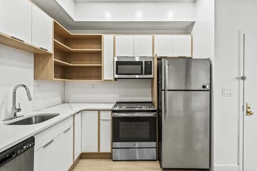 810 Macon Street #B2, Brooklyn, NY 11233