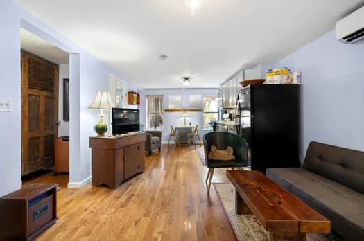 247 Bainbridge Street #GARDEN, Brooklyn, NY 11233