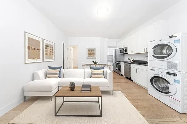 442 Decatur Street #7-A, Brooklyn, NY 11233 apartment_living_room 1