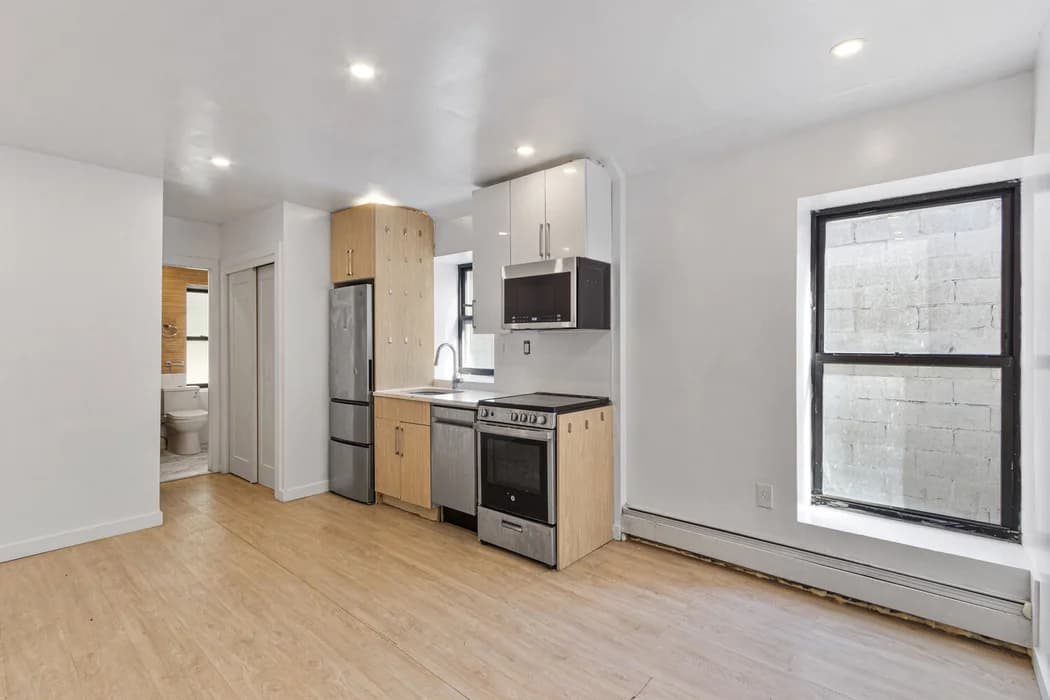 879 Dekalb Avenue #19, Brooklyn, NY 11206 apartment_kitchen 1