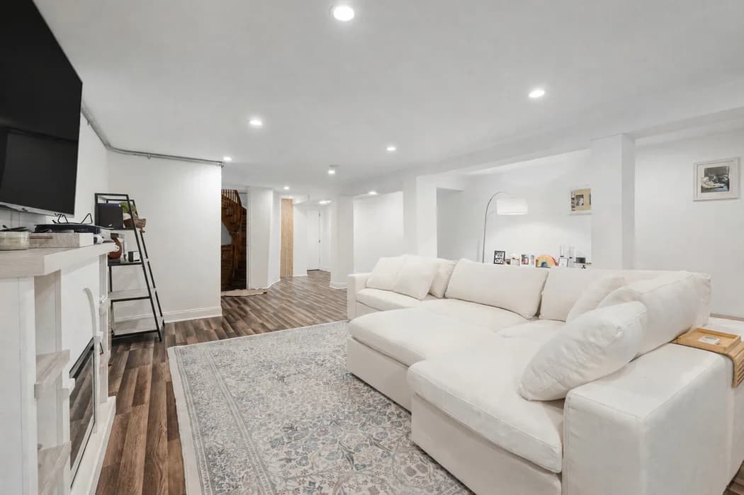 308 Clifton Place #1, Brooklyn, NY 11216 apartment_living_room 1