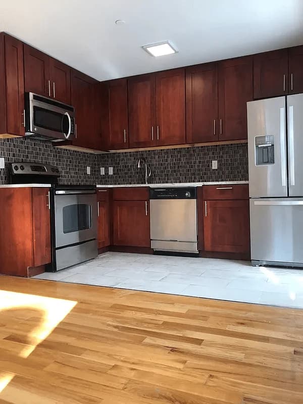 367 Waverly Avenue #2D, Brooklyn, NY 11238 apartment_kitchen 1
