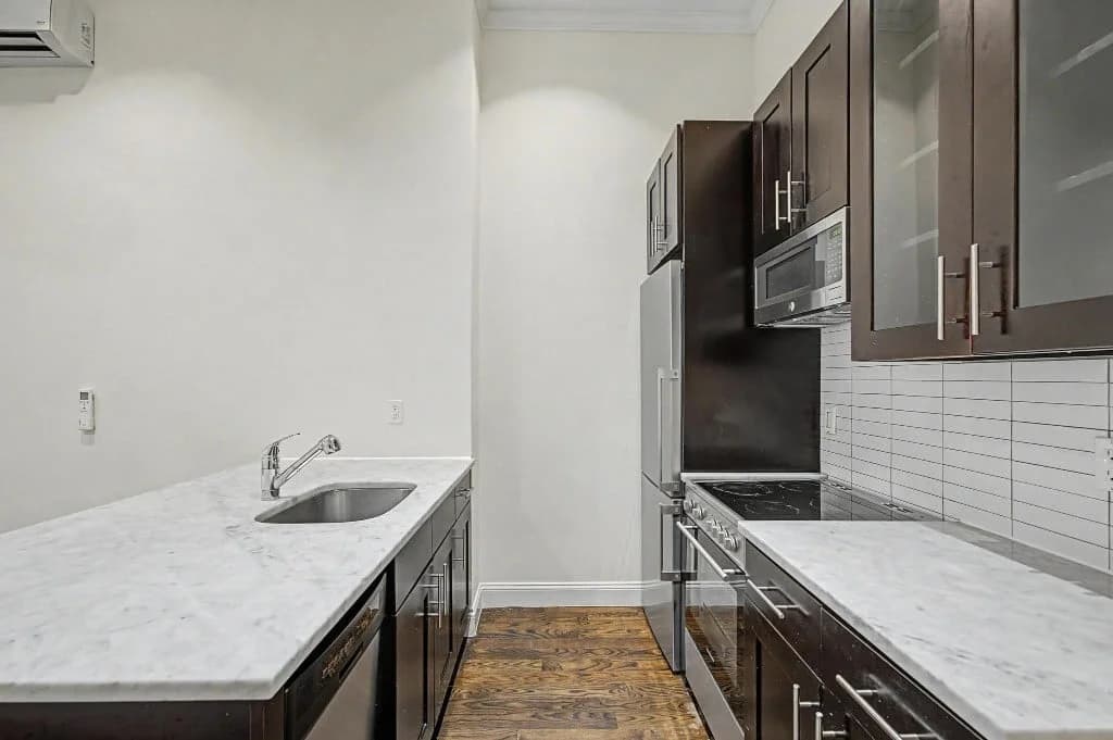106 Bedford Avenue #1R, Brooklyn, NY 11249 apartment_kitchen 1