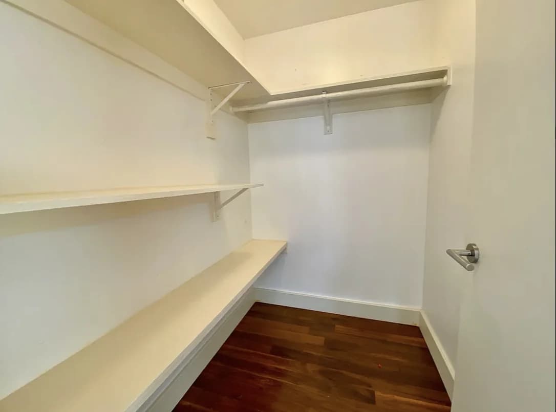 214 North 11 Street #5U, Brooklyn, NY 11211 apartment_closet 1