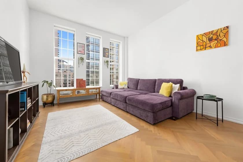192 Kent Avenue #A606, Brooklyn, NY 11249 apartment_living_room 1
