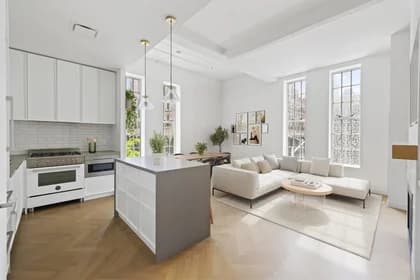 184 Kent Avenue #A615, Brooklyn, NY 11249