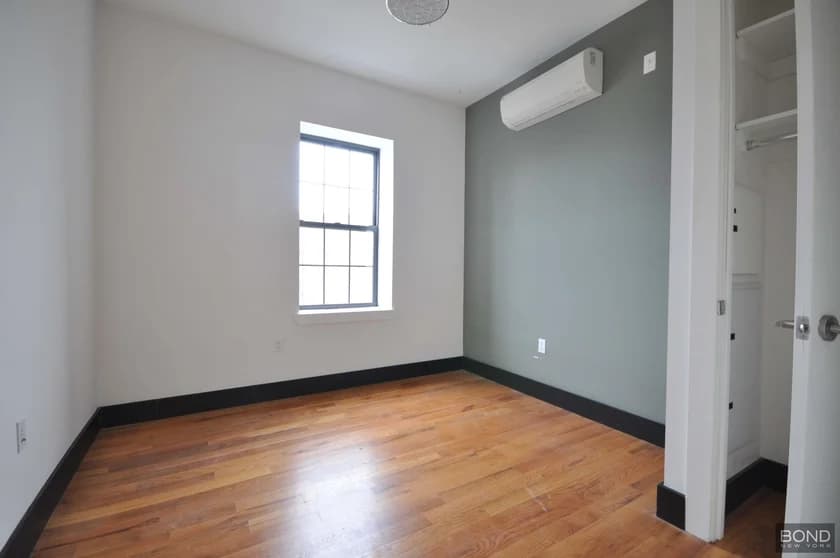298 Humboldt Street #2R, Brooklyn, NY 11211