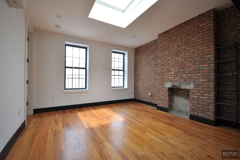 298 Humboldt Street #2R, Brooklyn, NY 11211
