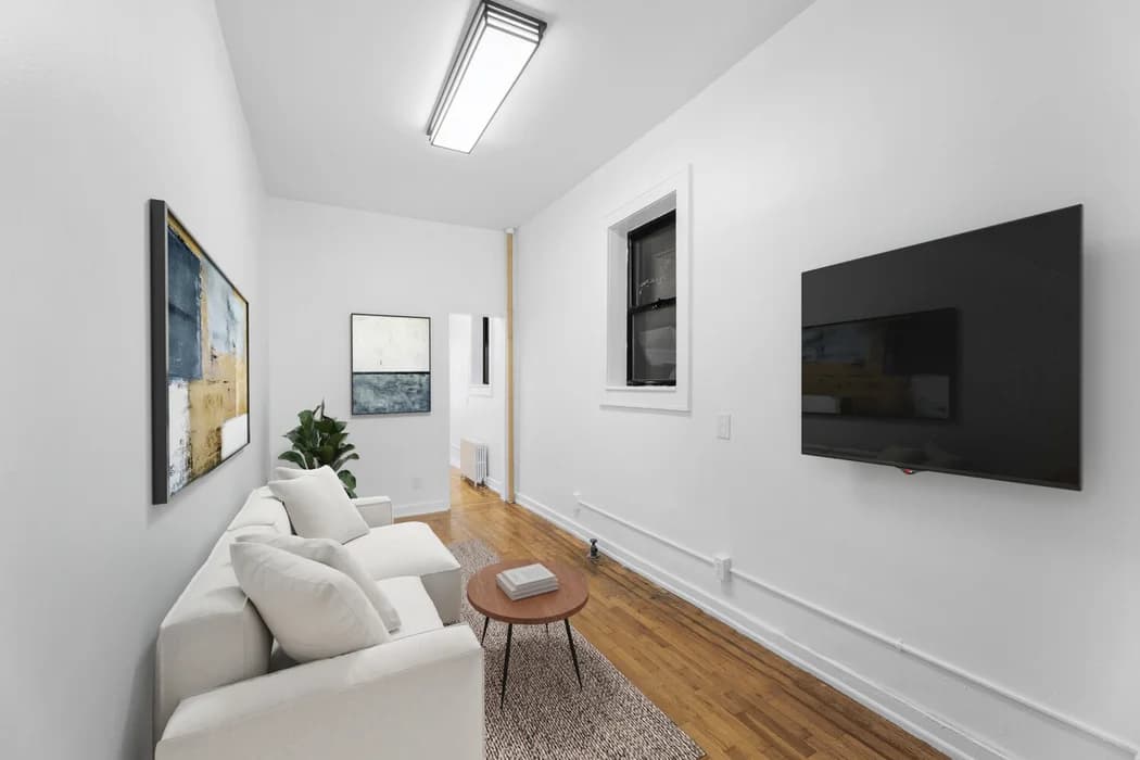 51 Morgan Avenue #2L, Brooklyn, NY 11206 apartment_living_room 1
