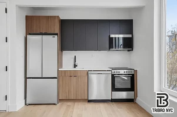 96 Moore Street #2L, Brooklyn, NY 11206