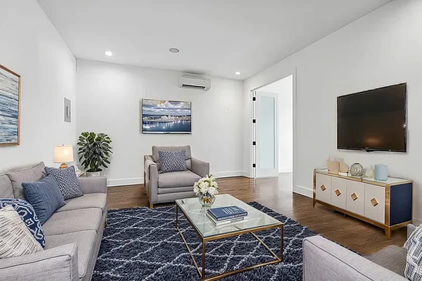 12 Belvidere Street #2F, Brooklyn, NY 11206 apartment_living_room 1