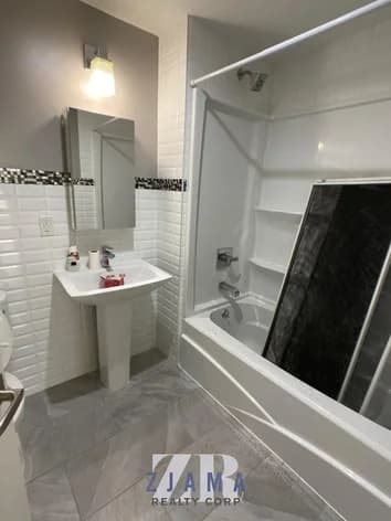 106 Remsen Avenue #2G, Brooklyn, NY 11203 - Image 1
