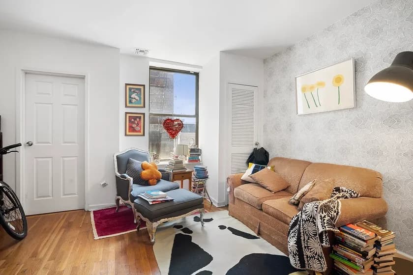 325 Ocean Avenue #E-12, Brooklyn, NY 11225 apartment_living_room 1