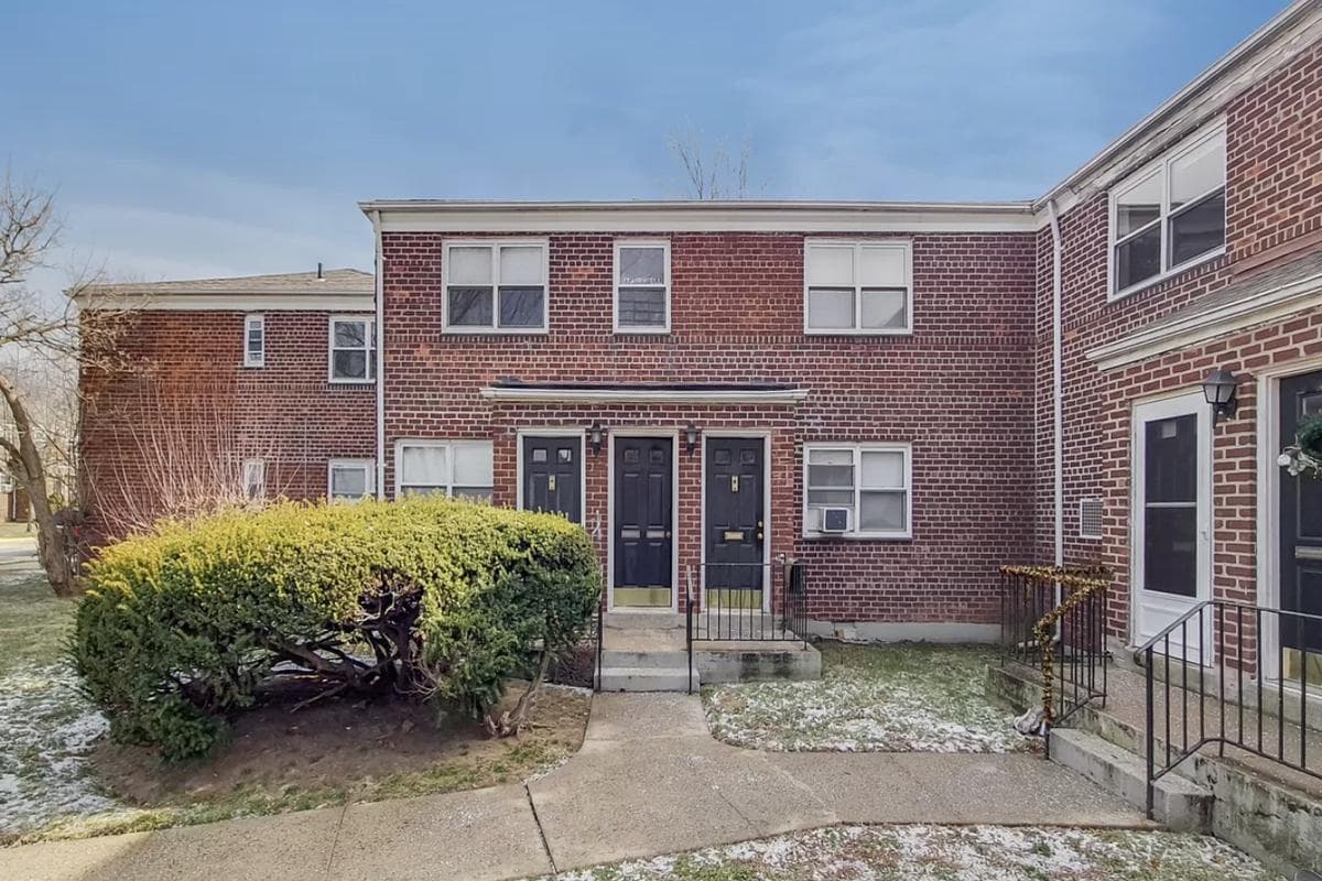 35 Stratford Road #2B, Brooklyn, NY 11218 100