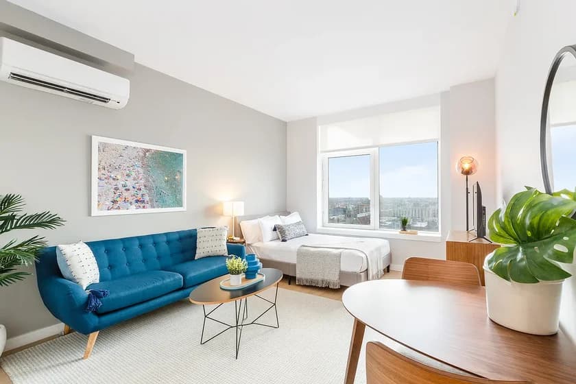 123 Linden Blvd #12M, Brooklyn, NY 11226 apartment_living_room 1