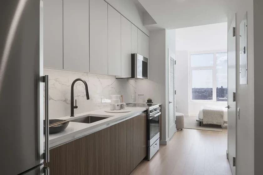 123 Linden Blvd #22L, Brooklyn, NY 11226 apartment_kitchen 1