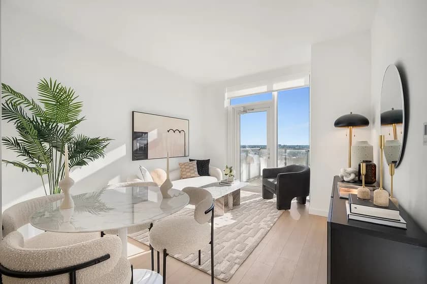 123 Linden Blvd #22M, Brooklyn, NY 11226 apartment_dining_room 1