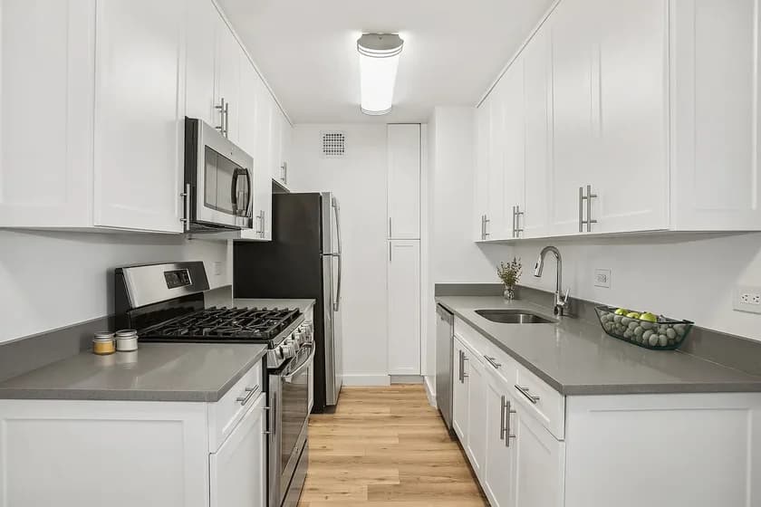 123 Linden Blvd #6J, Brooklyn, NY 11226 apartment_kitchen 1