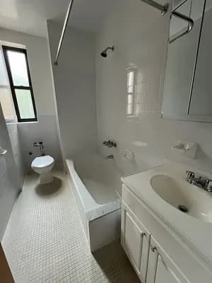 130 East 18 Street #3G, Brooklyn, NY 11226 - Image 1
