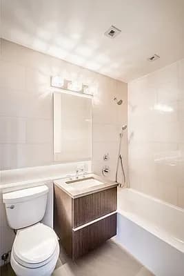 33 Caton Place #3M, Brooklyn, NY 11218 apartment_bathroom 1