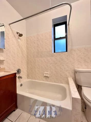 392 East 4 Street #7B, Brooklyn, NY 11218 - Image 1