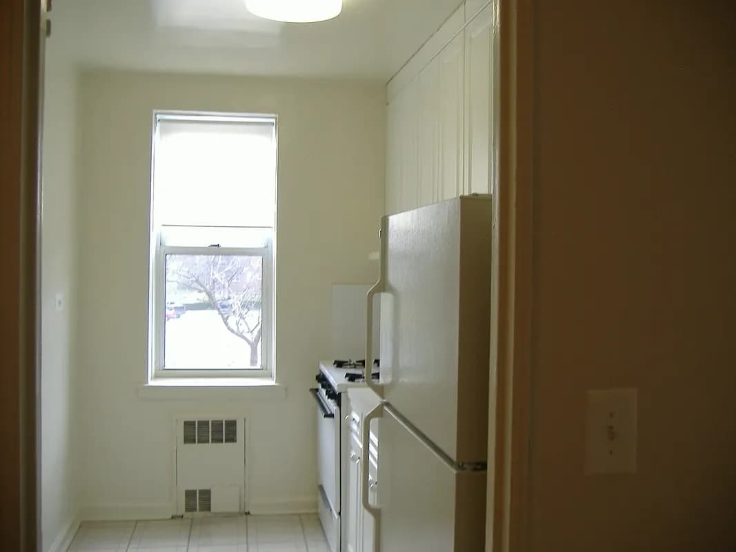 621 Avenue Z #3G, Brooklyn, NY 11223 apartment_kitchen 1