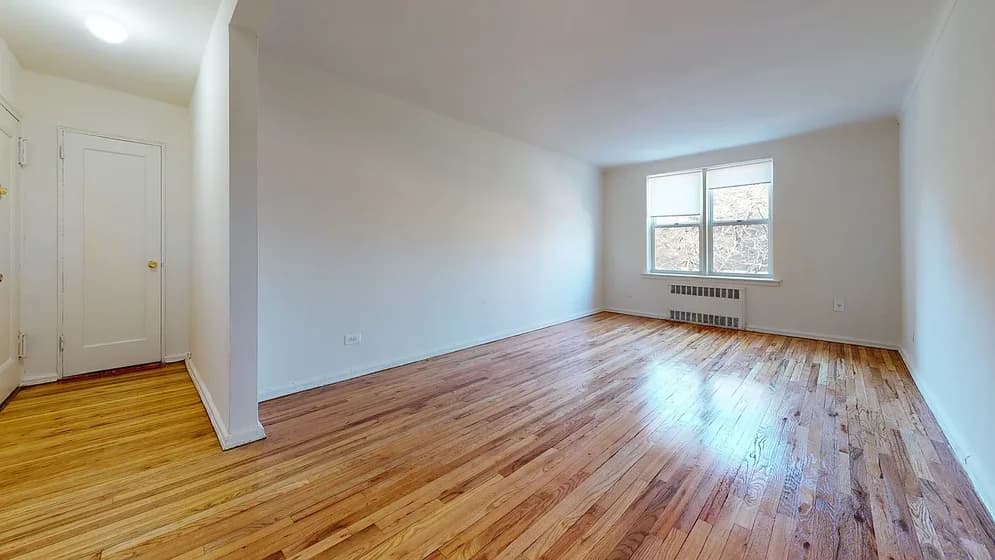 2612 West 2 Street #1C, Brooklyn, NY 11223 apartment_living_room 1
