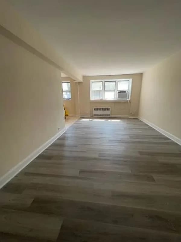 3315 Nostrand Avenue #3F, Brooklyn, NY 11229 apartment_living_room 1