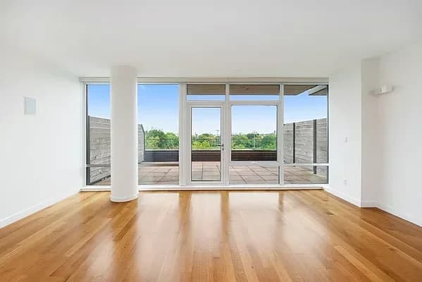 101 Bedford Avenue #PHC-706, Brooklyn, NY 11211