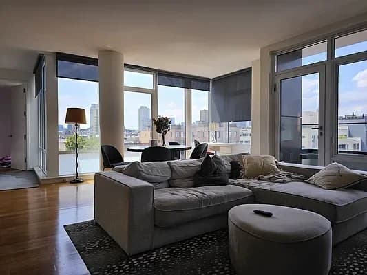 101 Bedford Avenue #PHC-811, Brooklyn, NY 11211