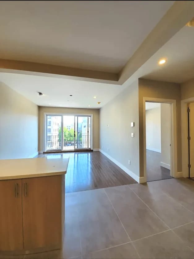 352 South 1 Street #4-A, Brooklyn, NY 11211 apartment_living_room 1