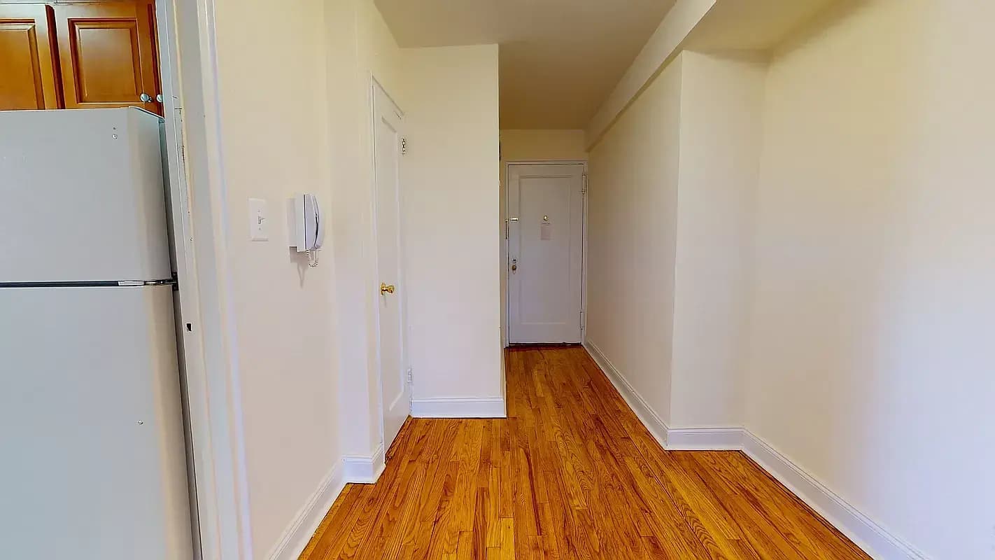 2035 20 Lane #2B, Brooklyn, NY 11214