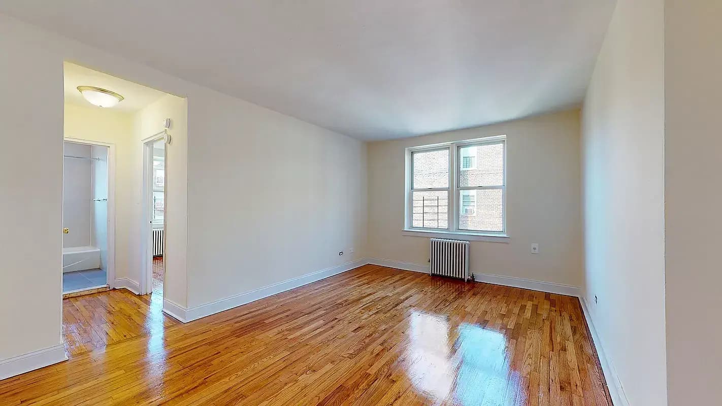 2035 20 Lane #2B, Brooklyn, NY 11214