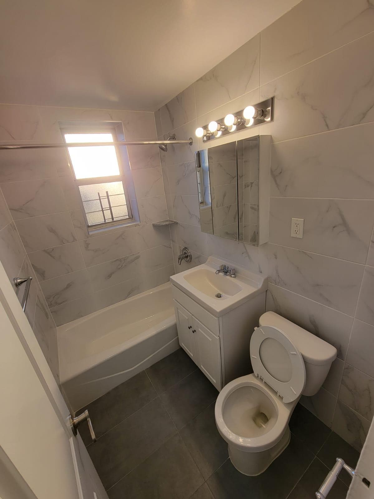 1491 Shore Parkway #4E, Brooklyn, NY 11214